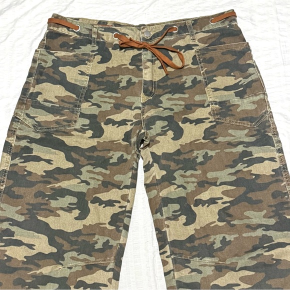 Camo Wide Leg Pants XXXL High Rise Drawstring Baggy Cargo Style Streetwear - Picture 3 of 5